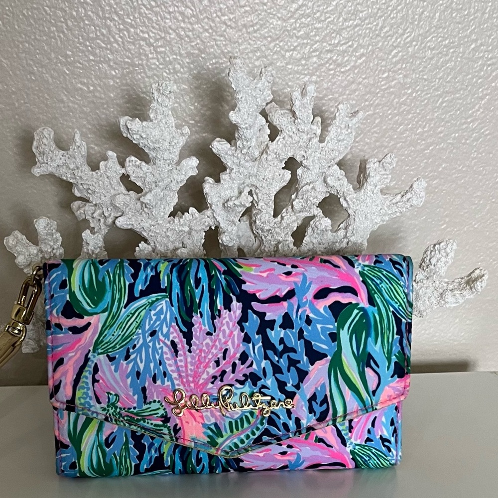 Lilly Pulitzer Blue and Pink Wallets Vibrant Floral Design